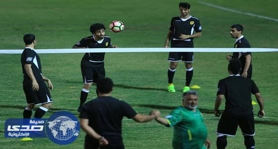 الخليج يحفز اللاعبين قبل لقاء الفتح