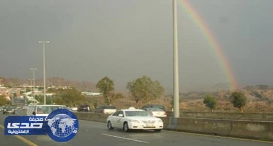 هطول أمطار خفيفة على الطائف