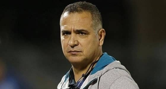 العفالق يكشف حقيقة إقالة مدرب الفتح