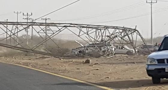 سقوط برج كهرباء بسبب ارتطام سيارة في سبت الجارة