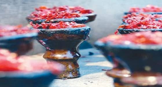 إغلاق محل يخلط المعسل بـ " البول " في مكة المكرمة