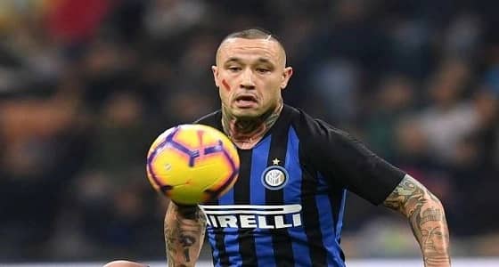 إنتر ميلان يعاقب لاعبه