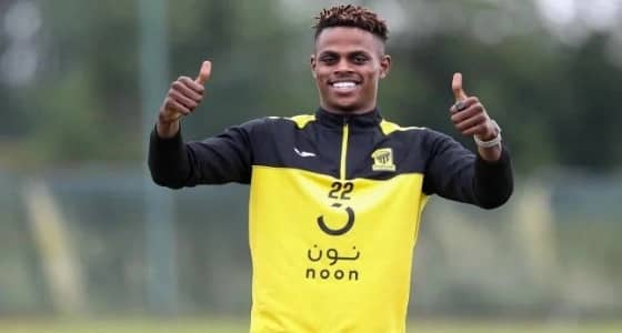 الاتحاد يراجع أمر كمارا وبوجبا قبل مواجهة ذوب آهن