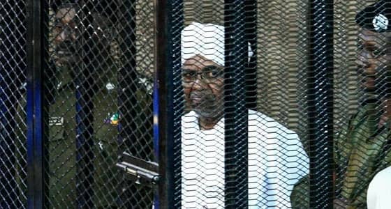 آخر المستجدات الخاصة بتسليم البشير إلى محكمة لاهاي