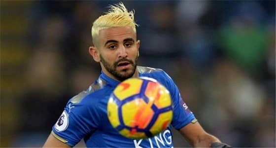 رياض محرز يعتزل كرة القدم لأسباب غير محددة