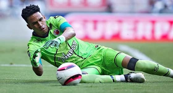 حارس بيرو في طريقه لحماية عرين النصر