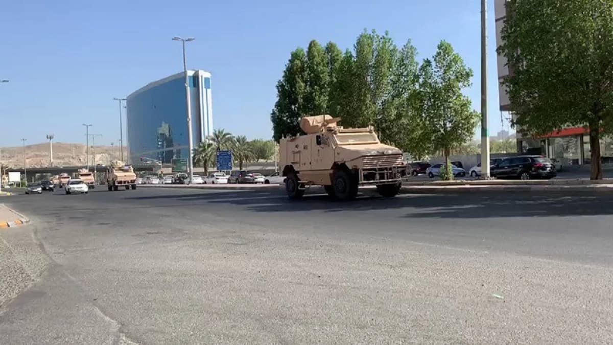 بالفيديو.. مغادرة آليات الحرس الوطني مكة المكرمة بعد عودة الحياة لطبيعتها