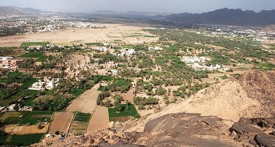 طقس غير مستقر مصحوبا بالغبار يضرب نجران