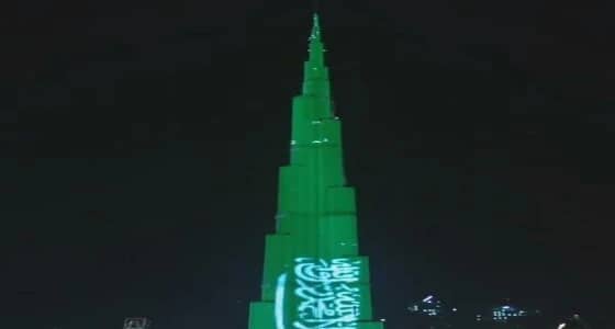 بالفيديو.. بمناسبة اليوم الوطني 89.. برج خليفة يقدم هدية لزائريه السعوديين