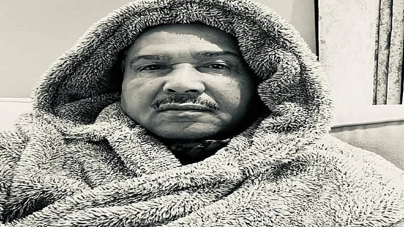 محمد عبده يرسل صورة غريبة لرئيس الترفيه