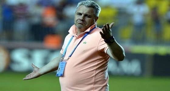 مدرب الشباب يستعد للرحيل