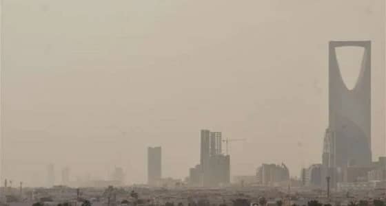 رياح نشطة وسحب رعدية ممطرة على مناطق بالمملكة