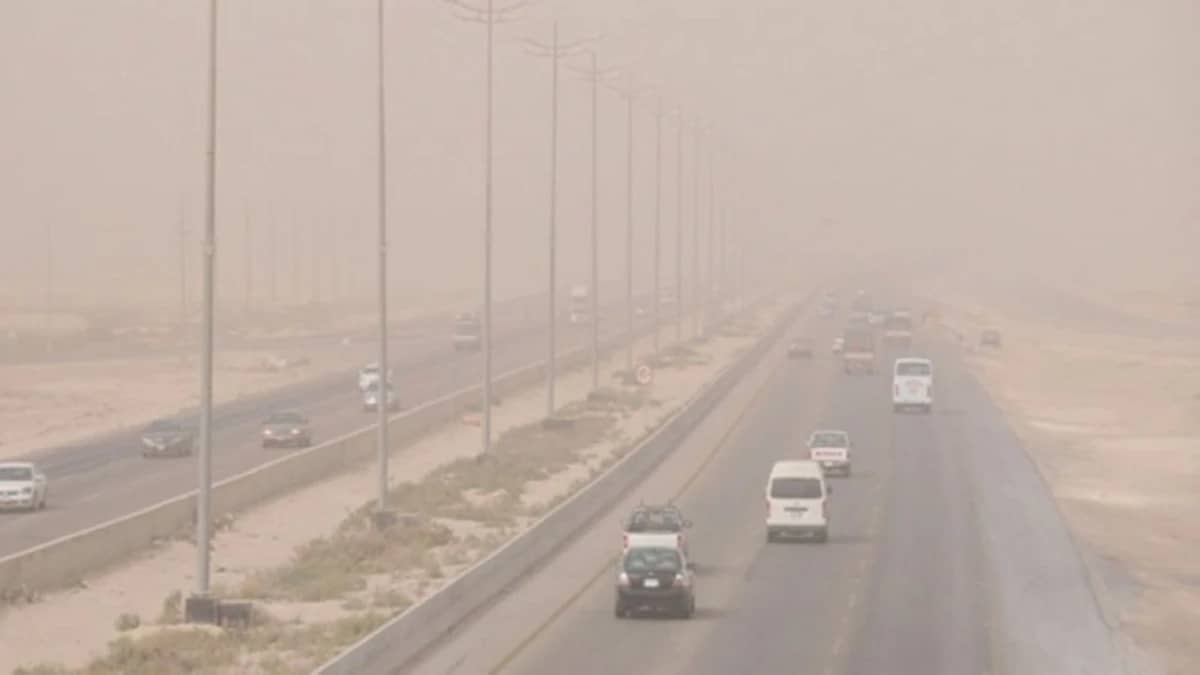 عوالق ترابية تسود أجواء جازان