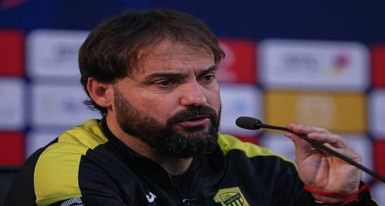 مدرب الاتحاد: فخور باللاعبين.. والدوري أهم