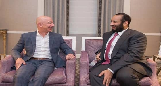 سمو ولي العهد يلتقي رئيس شركة أمازون