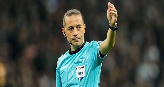 رسميا.. التركي شاكير يدير ديربي الهلال والنصر