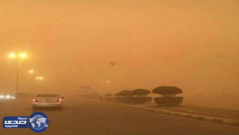 موجة الغبار تعاود نشاطها على عدة مدن غداً