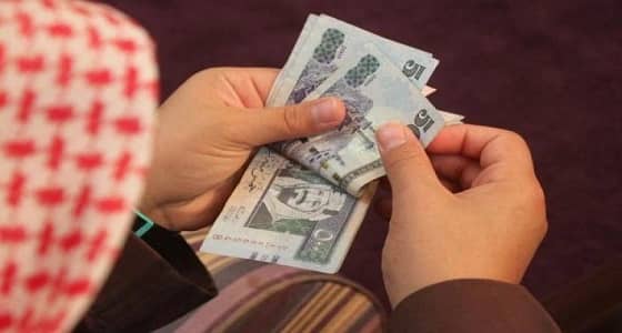 هل المساواة بين الأبناء في المصروف شرط؟ " كبار العلماء " تجيب