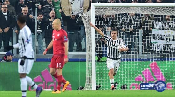 خيمينيز مع زوجته في جزر المالديف بعد فسخ عقده مع الاتحاد