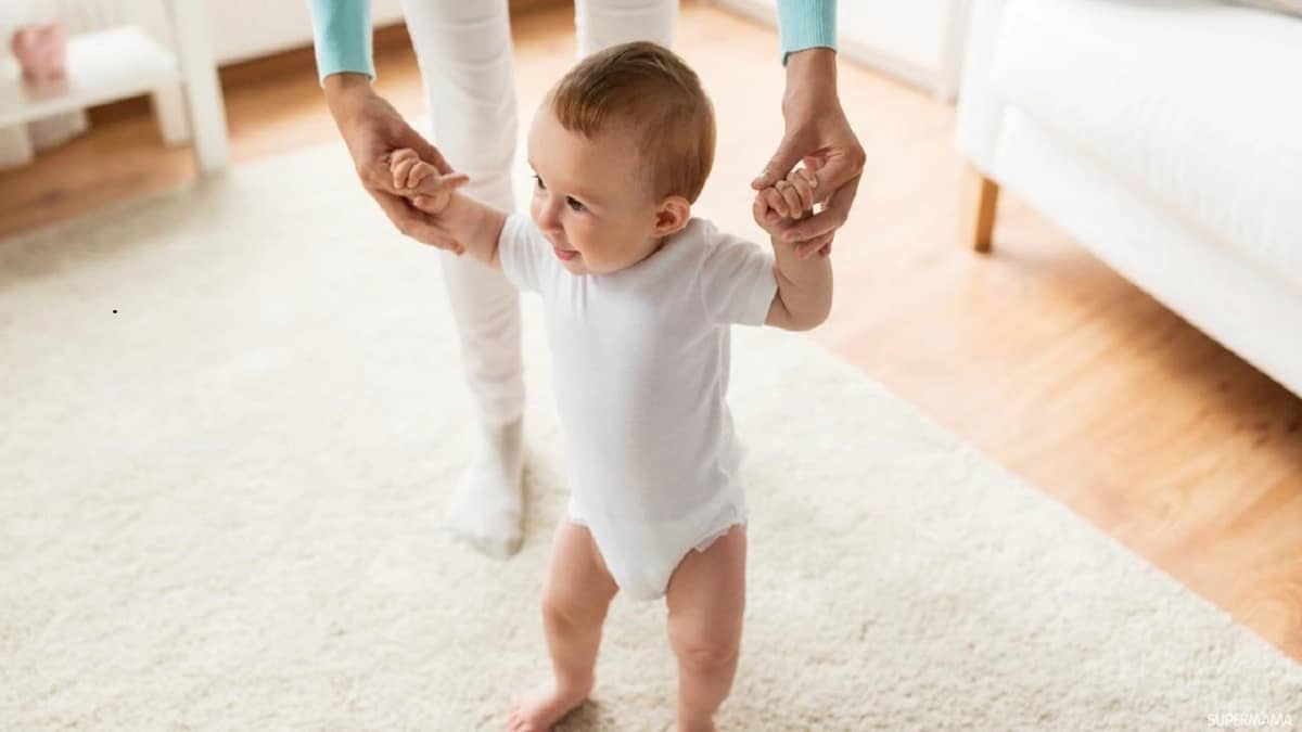 أسباب تقوس القدمين عند الأطفال وتأثيرها على المشي