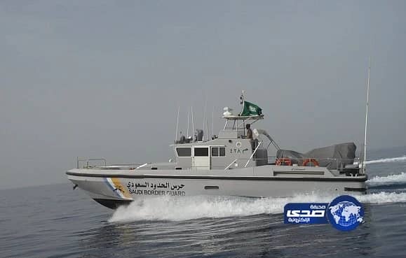 حرس الحدود بالخفجي ينقذ شخص تعرض للغرق على شاطئ الكورنيش