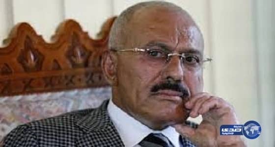 مدير مكتب المخلوع يكشف حقيقة مرضه ونقله إلى أمريكا