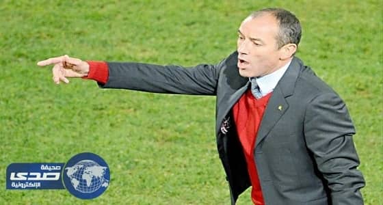 مدرب النصر الجديد يصل الرياض