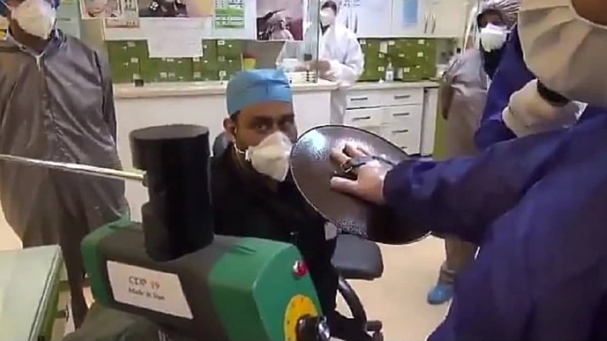 بالفيديو.. مهزلة في إيران بعد ترويج الحرس الثوري لجهاز "مستعان" للكشف عن الفيروس