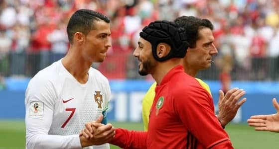 بالفيديو.. لاعب مغربي: حكم مباراة البرتغال طلب قميص رونالدو