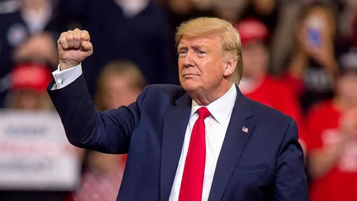 ترامب رغم تدهور الأوضاع: " أحرزنا تقدما عظيما في علاج الفيروس "