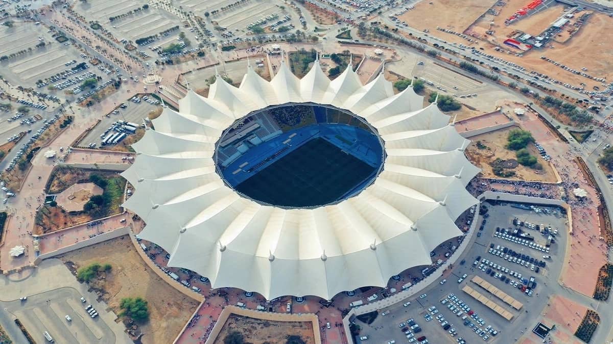 ملعب الملك فهد الدولي جاهزًا لاحتضان ديربي الرياض