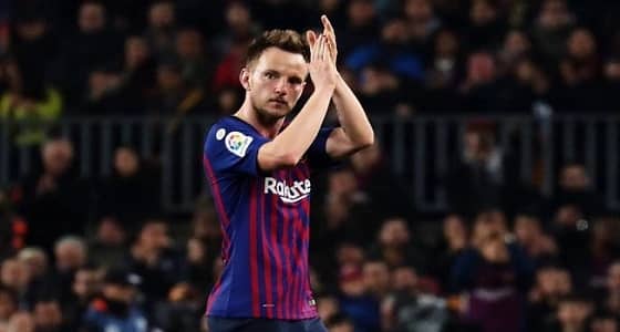 راكيتيش يقع بين عملاقي إيطاليا.. وبرشلونة يتخلى عنه