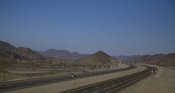 النقل تحذر مستخدمي طريق " المدينة – مكة السريع " من الأمطار