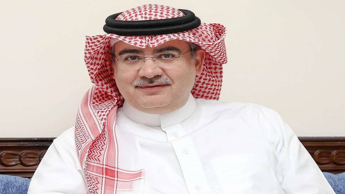 الأهلي يصرف دعم مالي للعاملين بالنادي