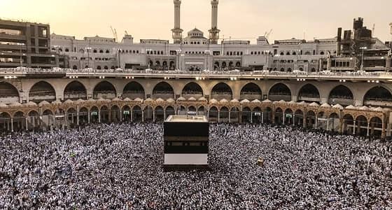 رئاسة شؤون الحرمين: تجنب مخالفة اتجاه سير المصلين أثناء الدخول والخروج