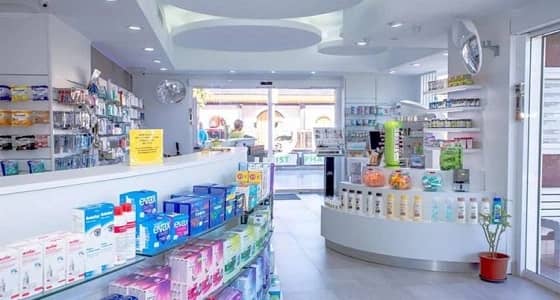 تعرف على الأنشطة المعفاة من رسوم فتح المحلات 24 ساعة