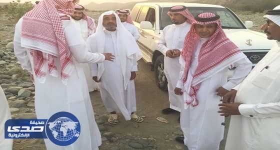 رئيس المجلس البلدي بمحافظة غامد الزناد بالباحة يتفقد مركز بطاط