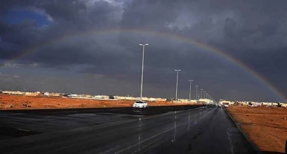 سحب رعدية ممطرة تُخيم على 3 مناطق بالمملكة خلال ساعات