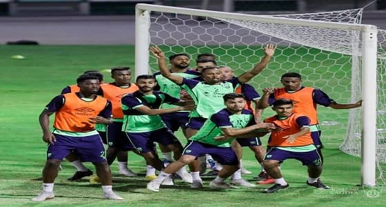 بالصور.. الأهلي يعاود تدريباته استعداداً لمواجهة المحرق البحريني
