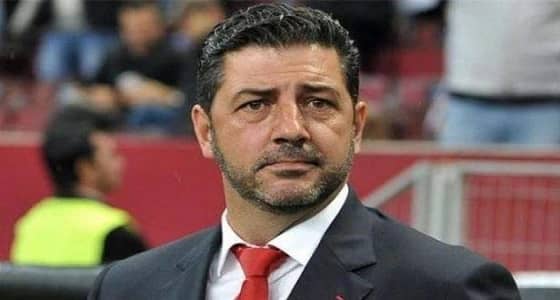 فيتوريا يعتزم التعاقد مع محترف أجنبي بديلا لأحمد موسى