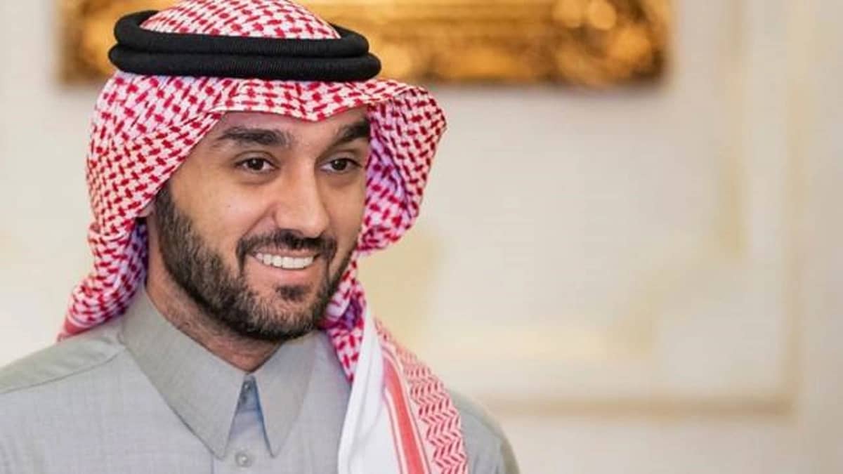 بالفيديو.. وزير الرياضة يطلق المسار الرسمي لـ "رالي داكار السعودية" 2021
