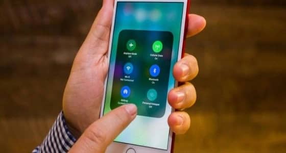 نظام آيفون الجديد يتعرض لسيل انتقادات بسبب ثغرات خطيرة