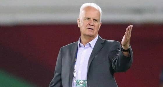 إقالة مدرب المنتخب السوري عقب الهزيمة من الأردن