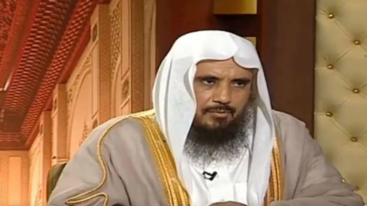 بالفيديو.. الخثلان يعلق على منع إقامة الجمعة والجماعة بالمملكة