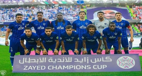 بعثة الهلال تصل إلى الرياض قادمة من أبوظبي