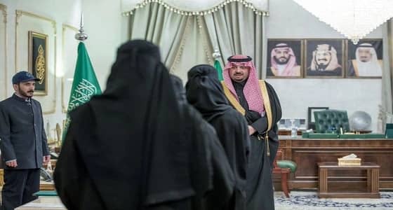 أمير الحدود الشمالية يدشن الفريق الكشفي النسائي للكلية التقنية للبنات عرعر