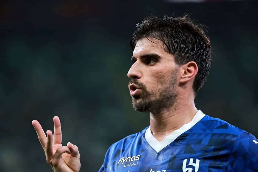 حقيقة انتقال نيفيز إلى مانشستر يونايتد