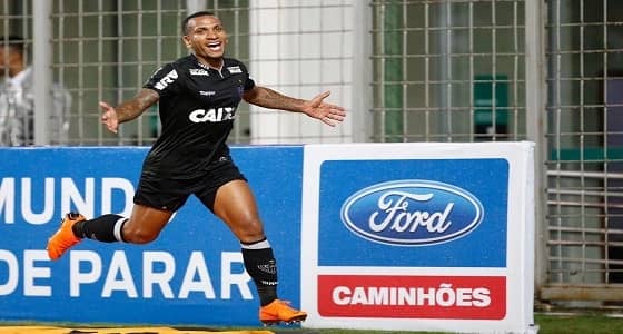 رومولو أوتيرو في الوحدة