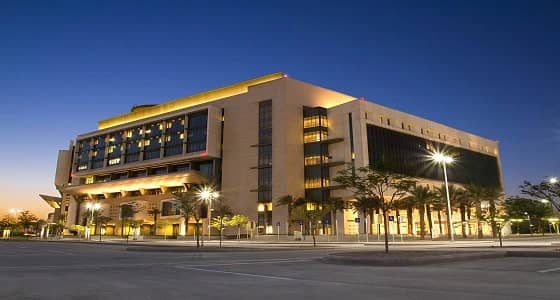 مستشفى الملك عبدالله الجامعي يعلن عن وظائف صحية وإدارية شاغرة