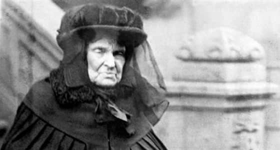 " فستان واحد " .. قصة أبخل امرأة في التاريخ